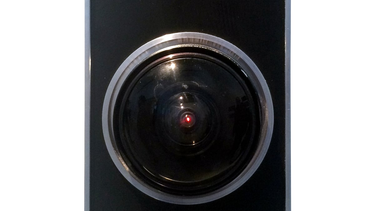 Den röda kameralinsen på HAL 9000 från filmen 2001: A Space Odyssey.