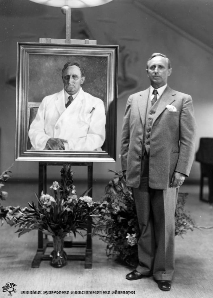 Ett svartvitt porträtt av Vipeholms sjukhuschef Hugo Fröderberg.